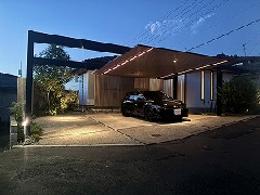 建物と調和するスタイリッシュなカーポートFⅡでオシャレにリフォーム　霧島市M様邸