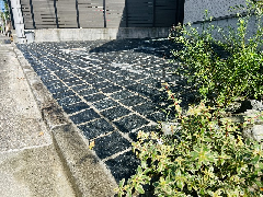 使いにくかった駐車スペースを石畳風にリフォーム　宮崎市　S様邸