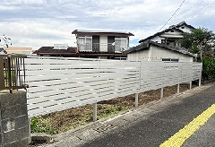 明るい目隠しアルミフェンス