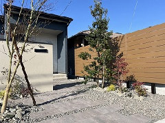 玄関まわりを整えて、暮らしに彩を～都城市G様邸～