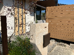 経年劣化した門まわりを、上質感あふれるエントランスへリフォーム　姶良市I様邸