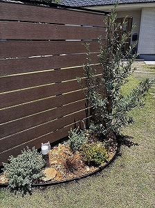 3年越しの想いをカタチに 板塀と植栽で育てる庭づくり 鹿屋市N様邸