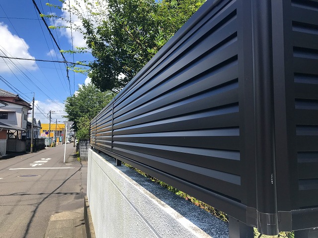 都城市 目隠しアルミフェンス施工例お手入れらくらく