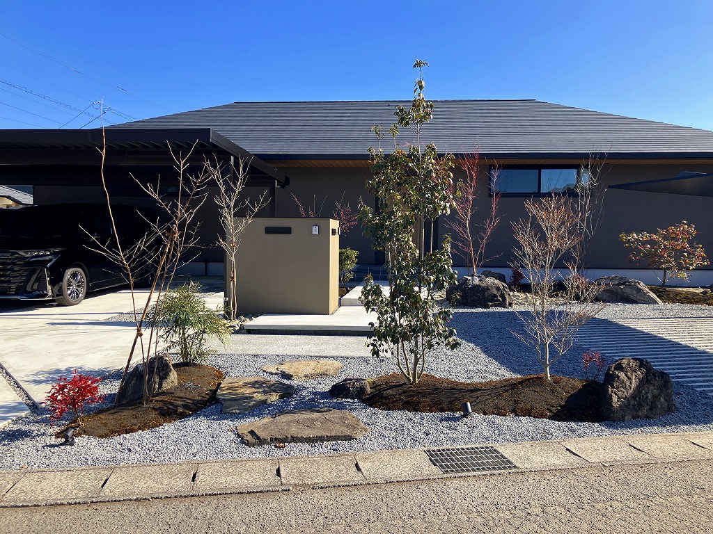 住友林業の家 二世帯 新築外構