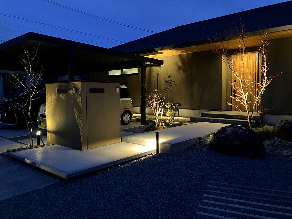 住友林業の家新築外構　照明