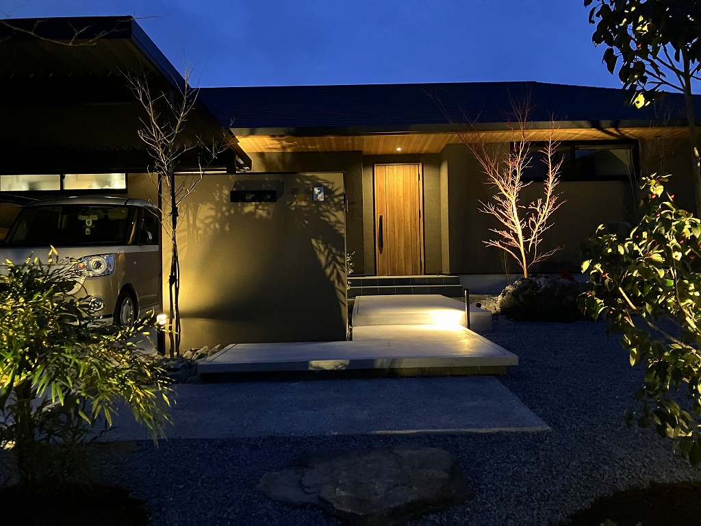 LIXIL美彩 新築外構