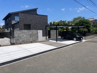 モルタル門柱
