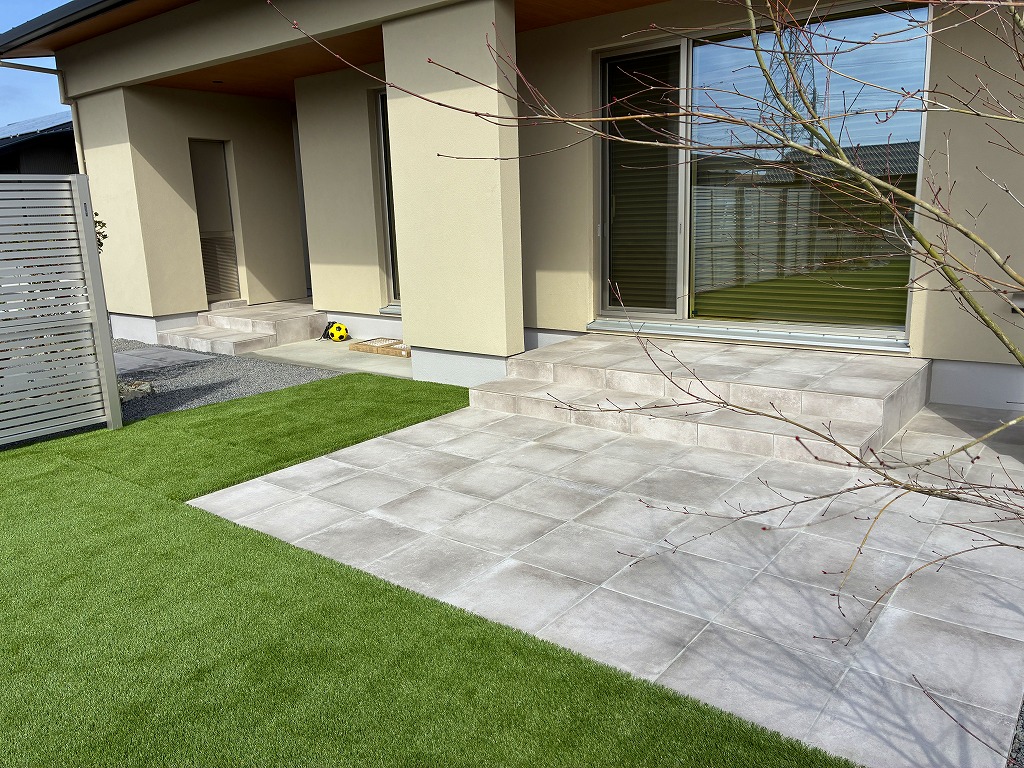 450角タイルテラス　ミラタップ