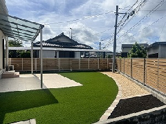 タイルテラスと人工芝のお庭　宮崎H様邸