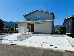 【宮崎市　新築外構】シンプルだからこそ色使いにこだわった、お客様らしい外構づくり