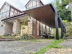 存在感抜群！木調プレーンルーフ施工事例