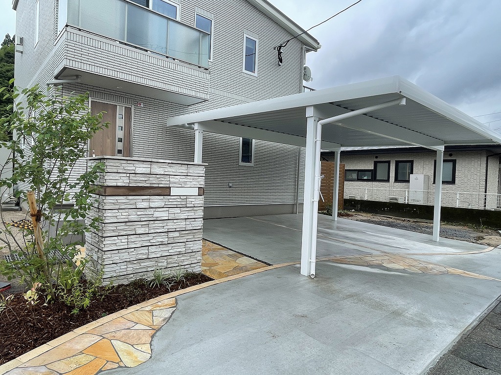 一条工務店のホワイトハイドロテクトタイルに合う明るい雰囲気の新築外構工事 姶良市k様邸